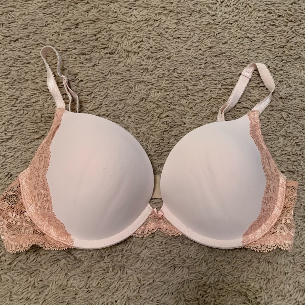 NWOT Victoria’s Secret Dream Angels Push Up Bra